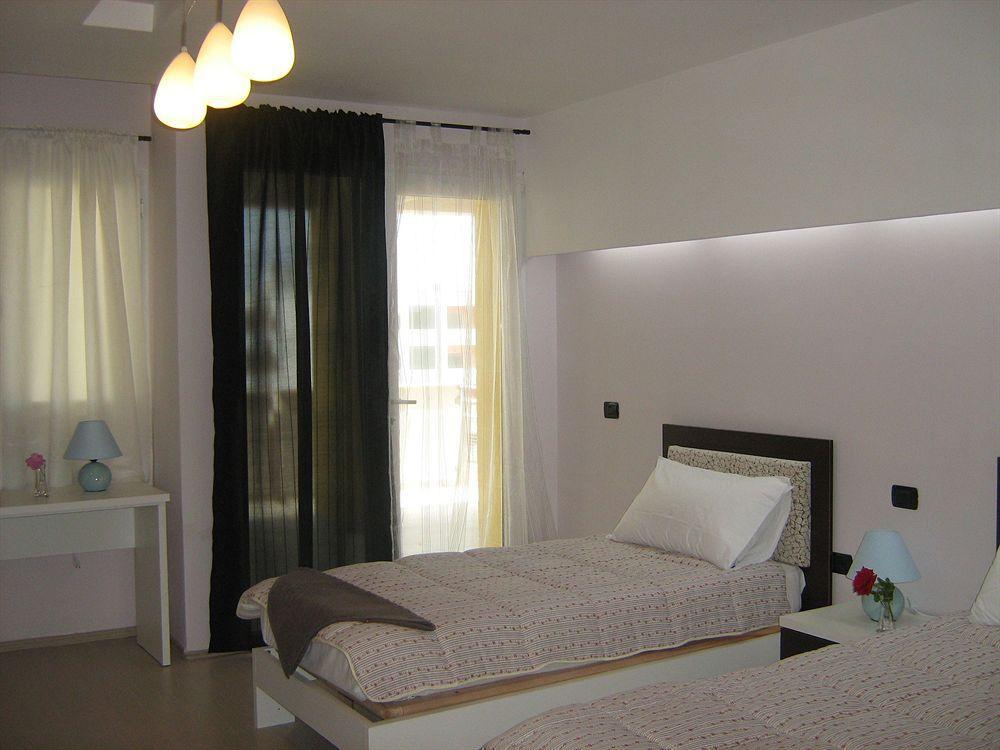 Hotel Albion Драч Екстериор снимка