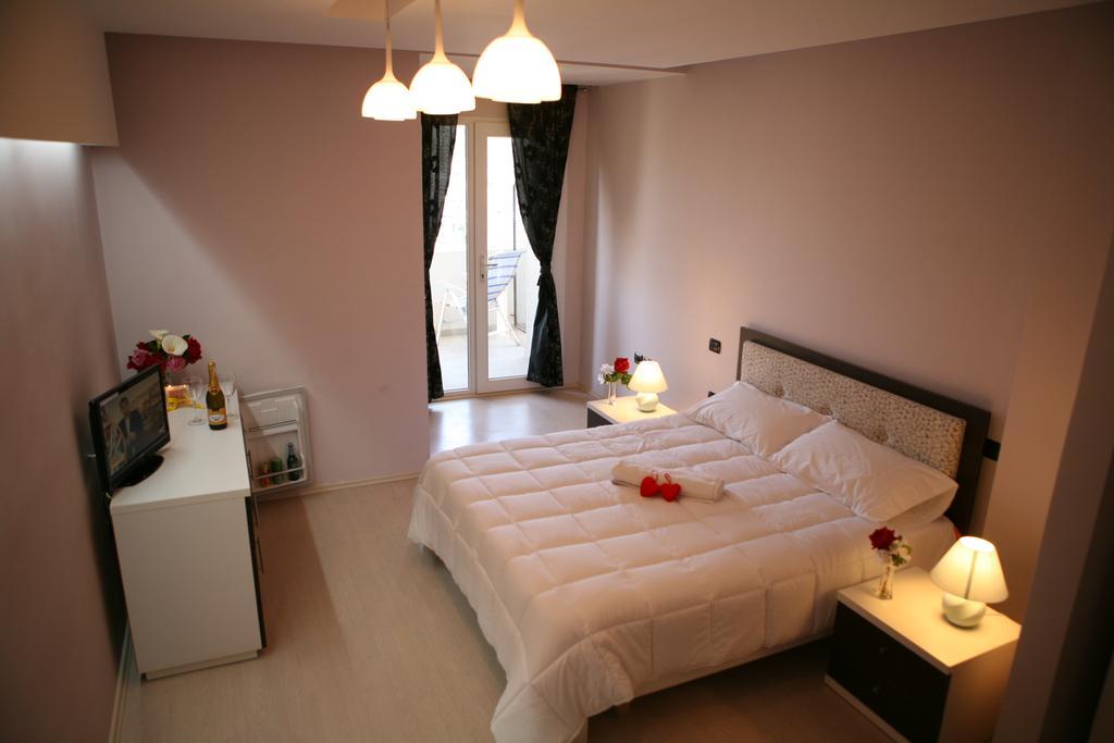 Hotel Albion Драч Екстериор снимка