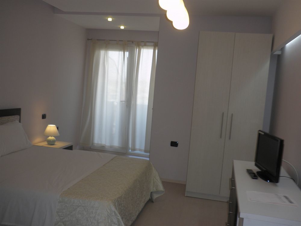 Hotel Albion Драч Екстериор снимка