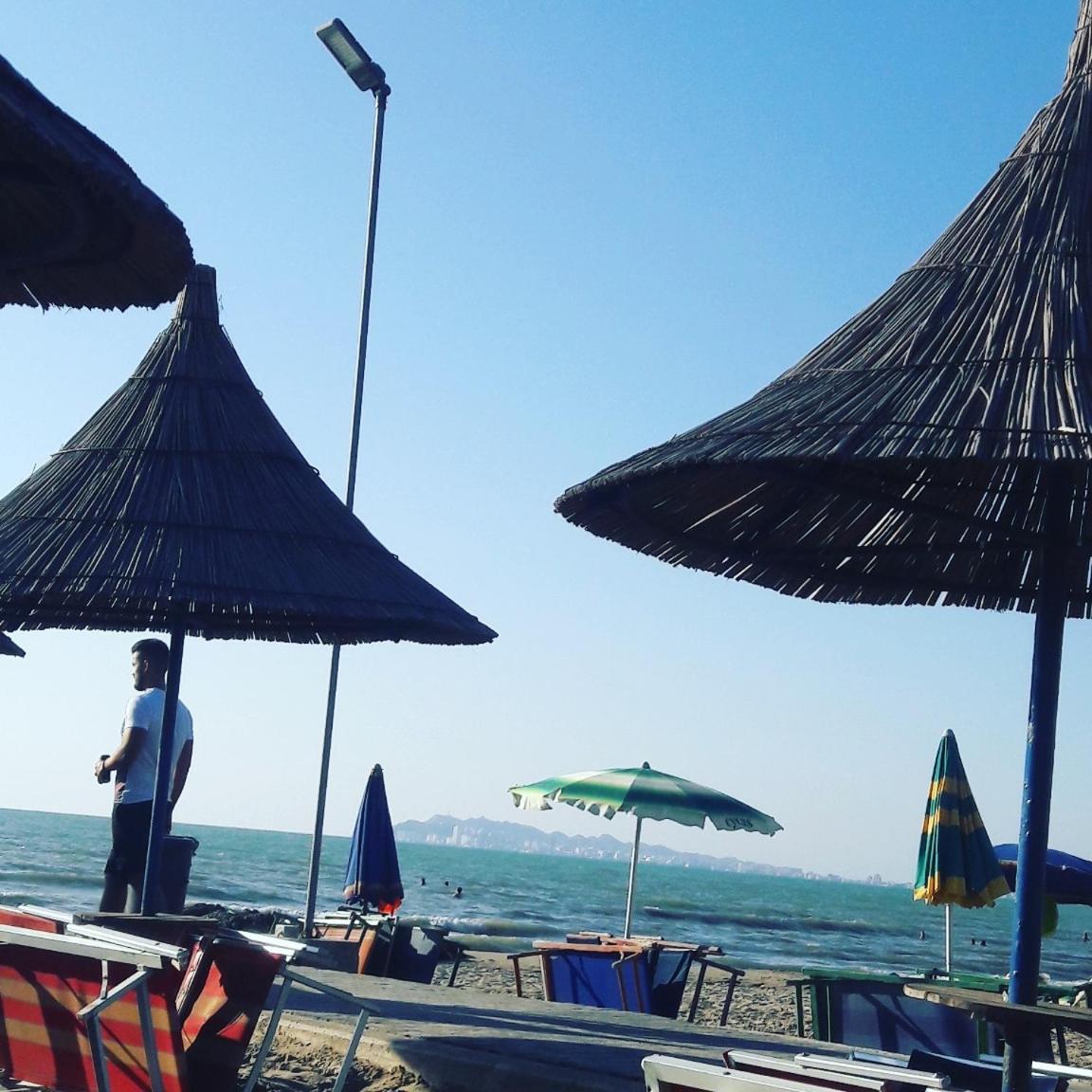 Hotel Albion Драч Екстериор снимка